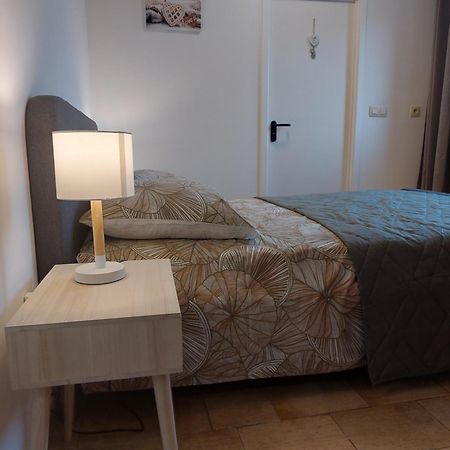 A La Cour De La Sucrerie Apartment Binche Exterior photo